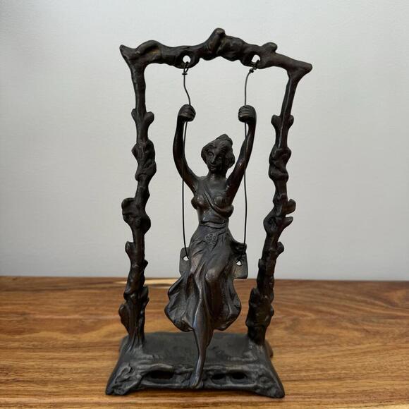 Vintage Cast Iron Swinging Lady Figurine after Auguste Moreau - Picture 6 of 9